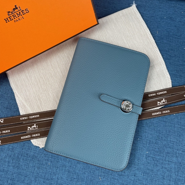 エルメス財布コピー背面デザイン